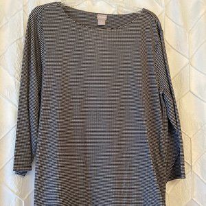 Houndstooth tunic with gold button detailing - Chico's size 3
